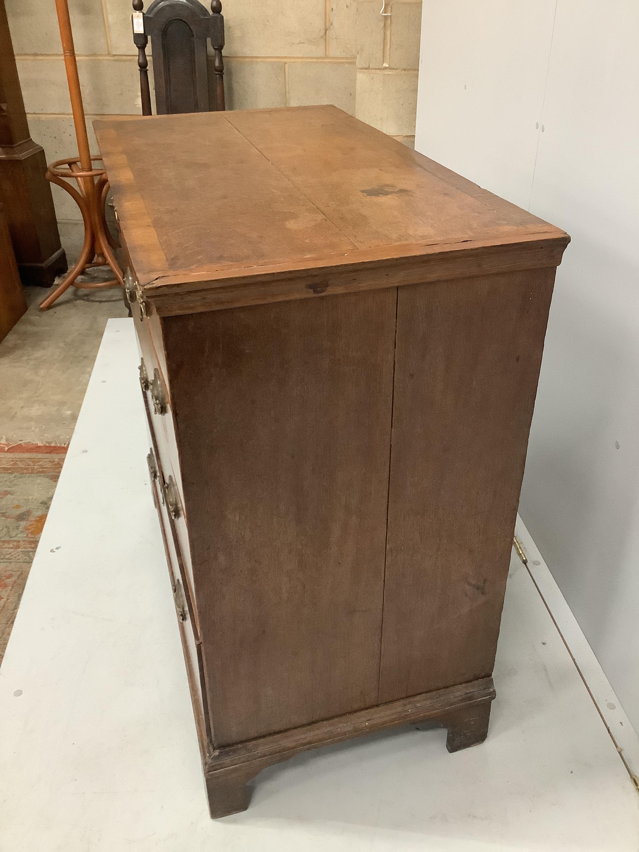 An 18th century banded oak five drawer chest, width 94cm, depth 51cm, height 95cm